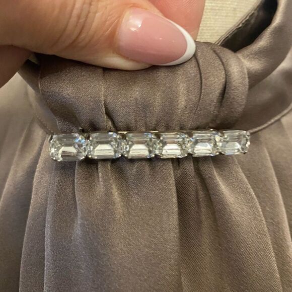 Simorra Barcelona mock neck satin blouse ( with brooch), size 40(M) - Picture 3 of 10